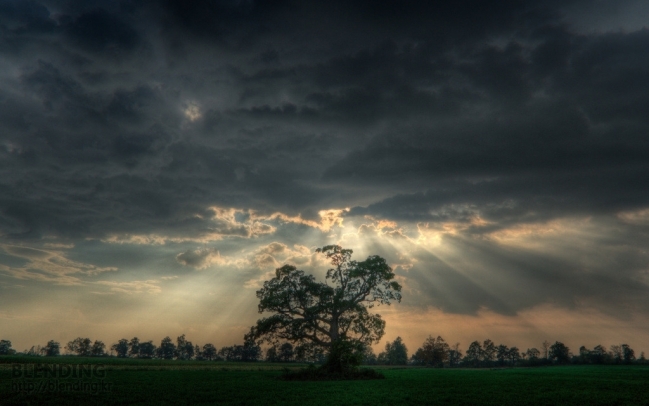 01401_beforethestorm_1680x1050.jpg
